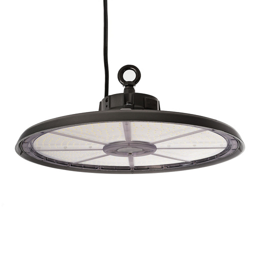 Hallenstrahler bei Peter Warnicke Elektro in Hamburg